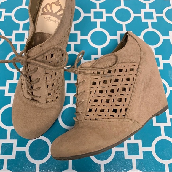 Adorable wedges💫 - Picture 1 of 7